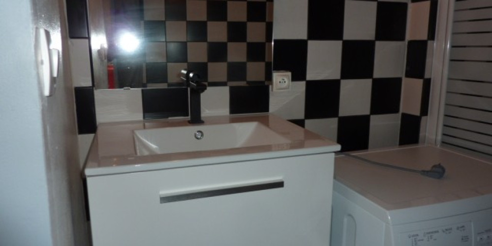 appartement à BORDEAUX (33000)