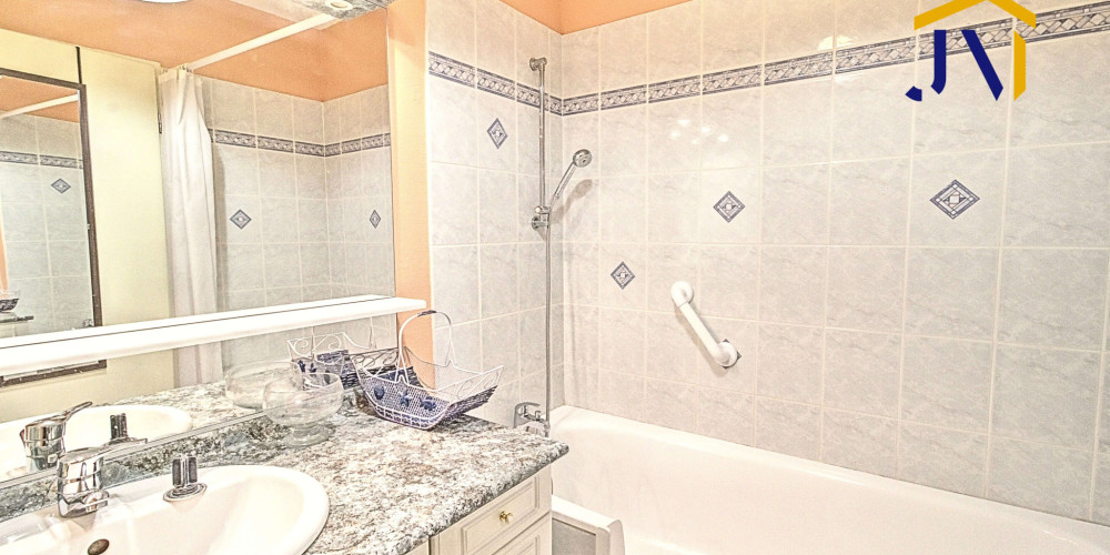 appartement à BORDEAUX (33000)