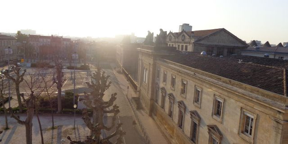 appartement à BORDEAUX (33000)