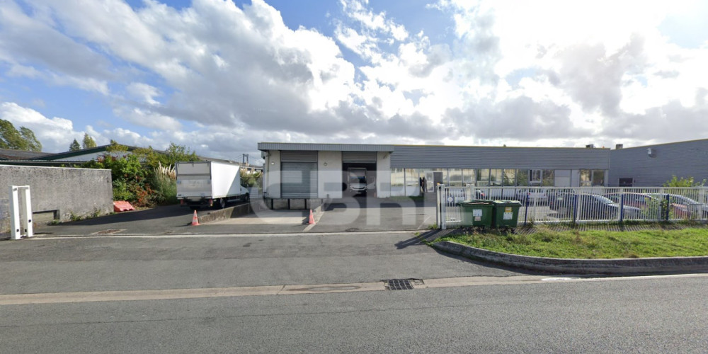 local industriel à BORDEAUX (33300)