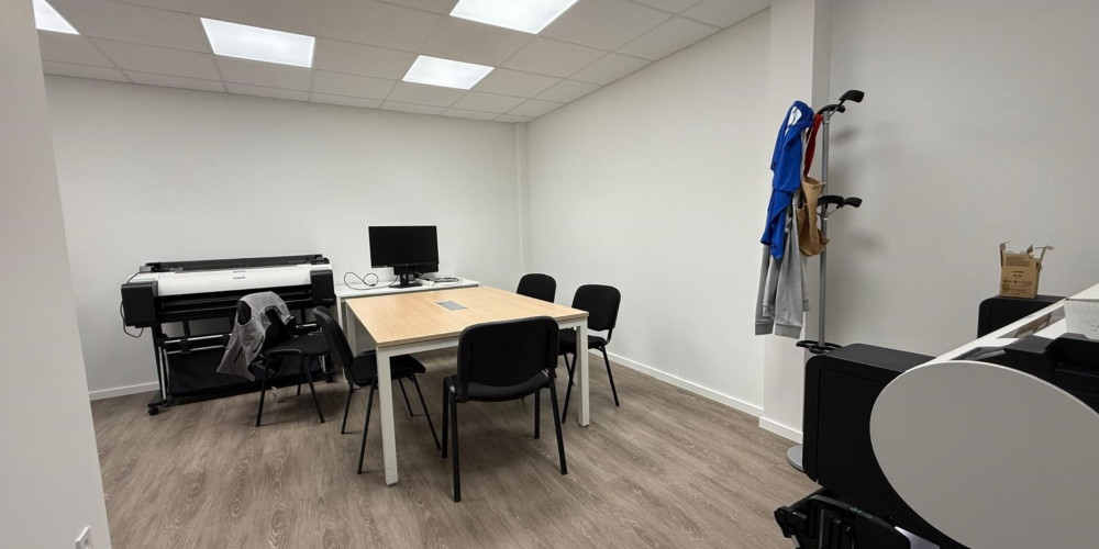 local industriel à BASSENS (33530)