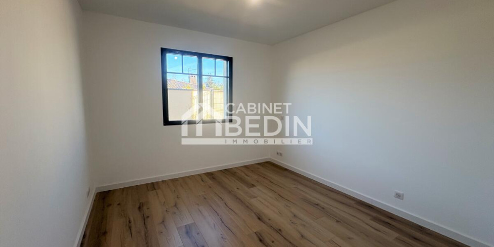 appartement à ST JEAN D ILLAC (33127)
