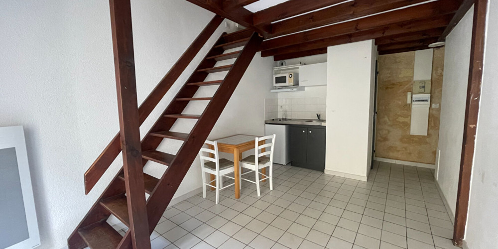 appartement à BORDEAUX (33800)