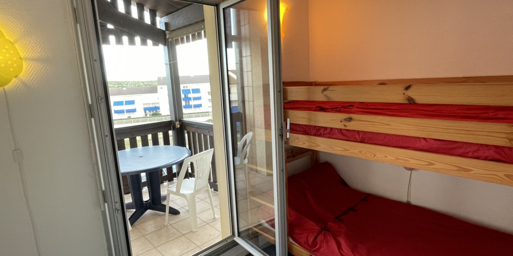 appartement à LACANAU (33680)