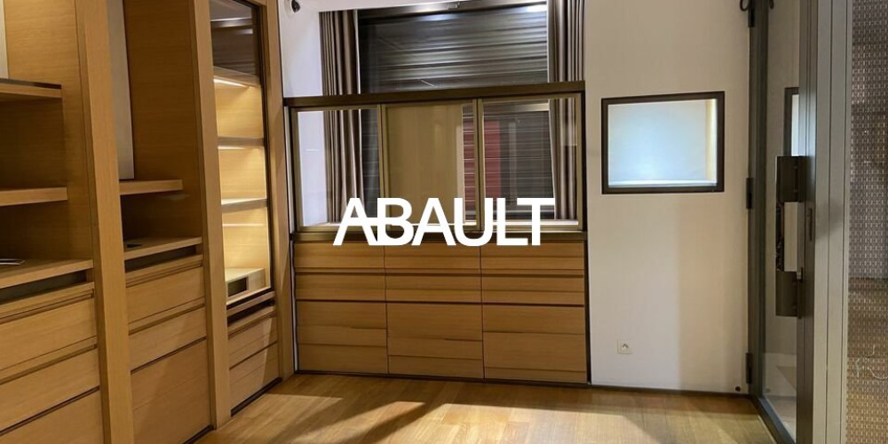 local commercial à BORDEAUX (33000)