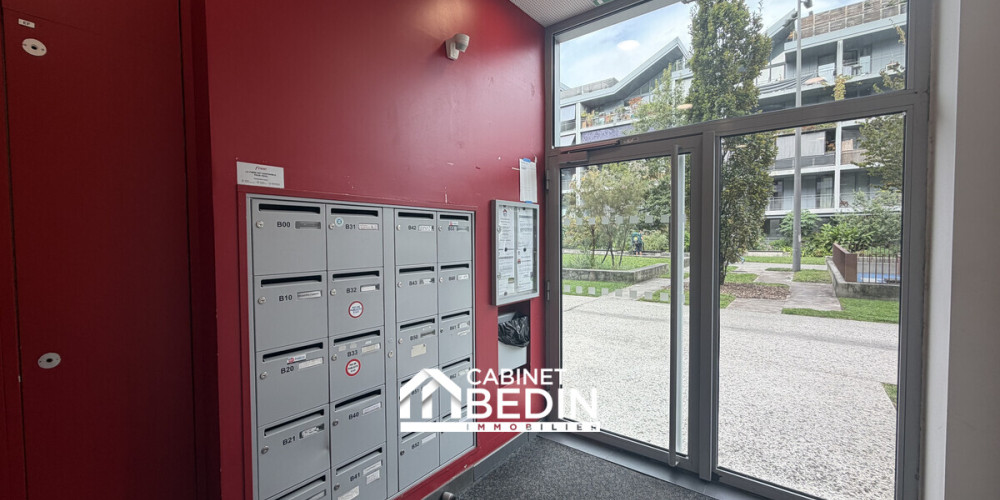 appartement à BORDEAUX (33800)