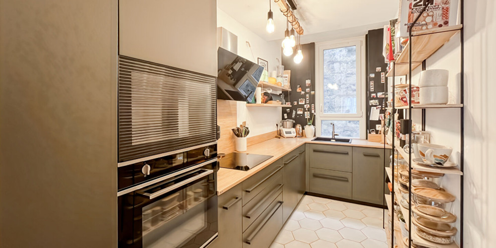 appartement à BORDEAUX (33000)