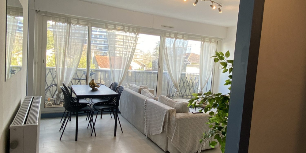 appartement à BORDEAUX (33200)