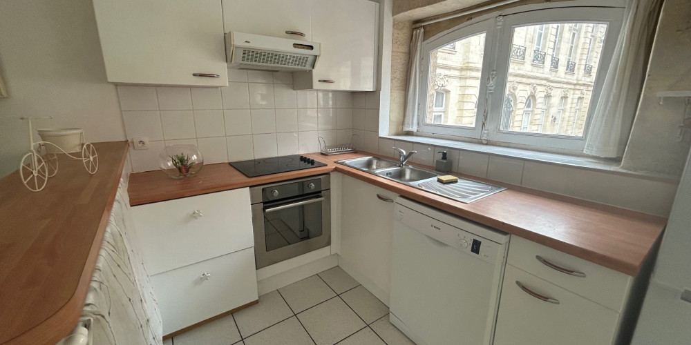 appartement à BORDEAUX (33000)