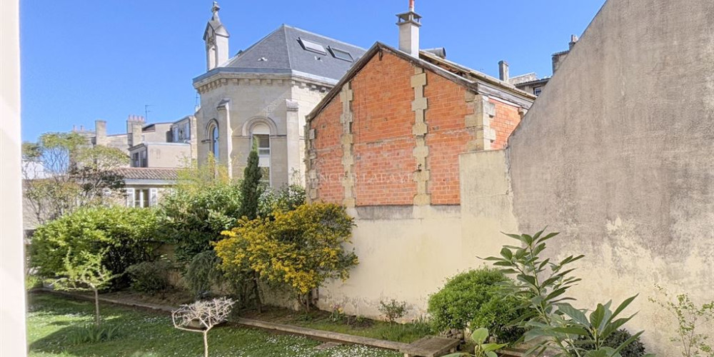 appartement à BORDEAUX (33000)