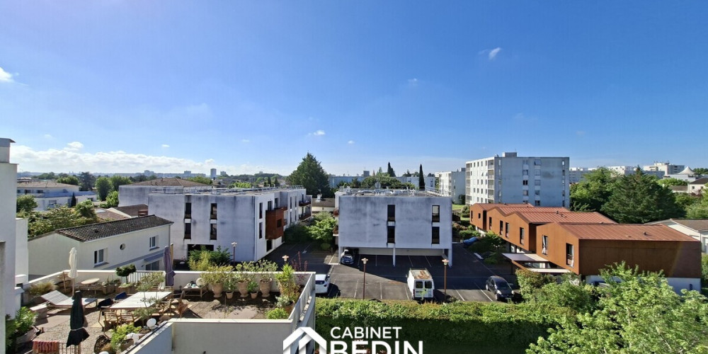 appartement à LE BOUSCAT (33110)