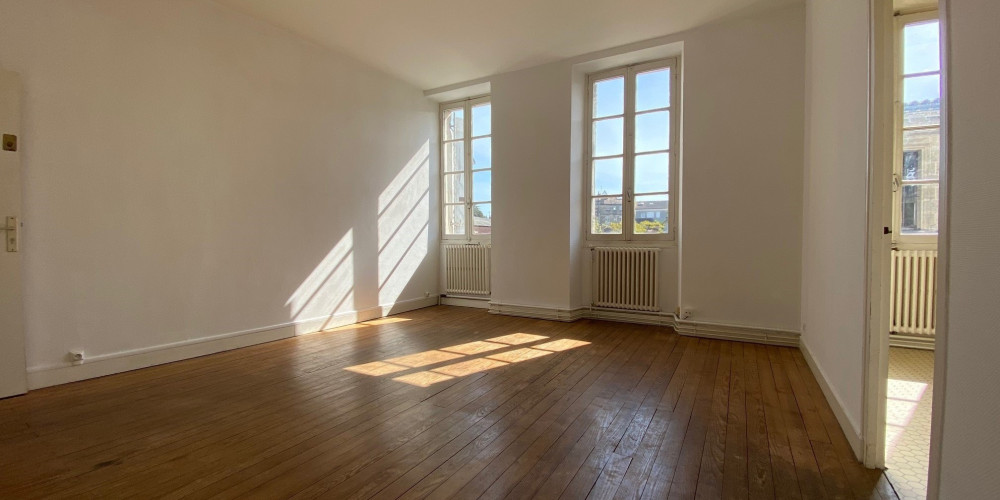 appartement à BORDEAUX (33000)