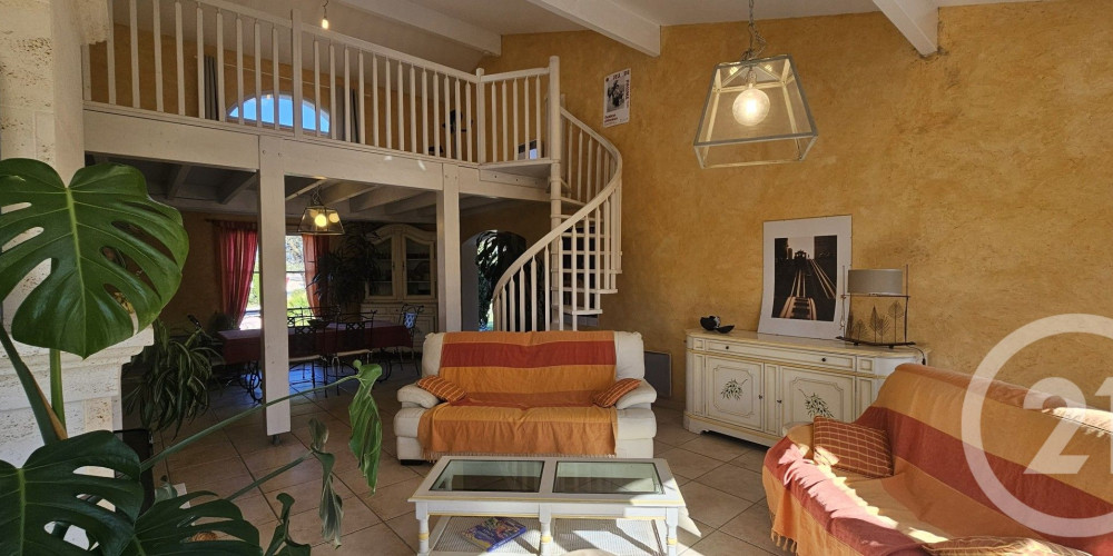 maison à CASTRES GIRONDE (33640)