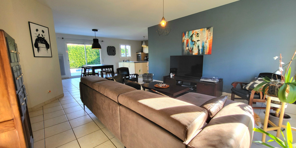 maison à VAL DE VIRVEE (33240)