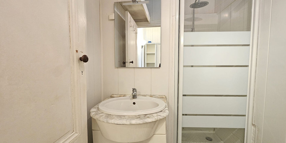 appartement à BORDEAUX (33800)