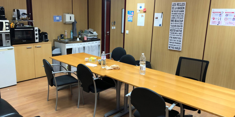 local industriel à ARTIGUES PRES BORDEAUX (33370)