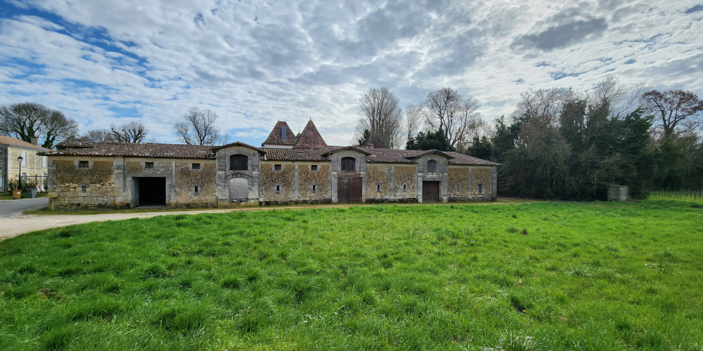 maison à LUGON ET L ILE DU CARNAY (33240)