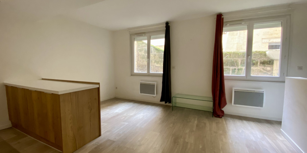 appartement à BORDEAUX (33000)
