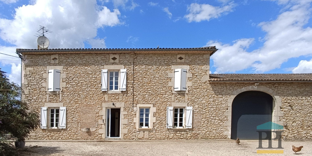 maison à STE FOY LA LONGUE (33490)