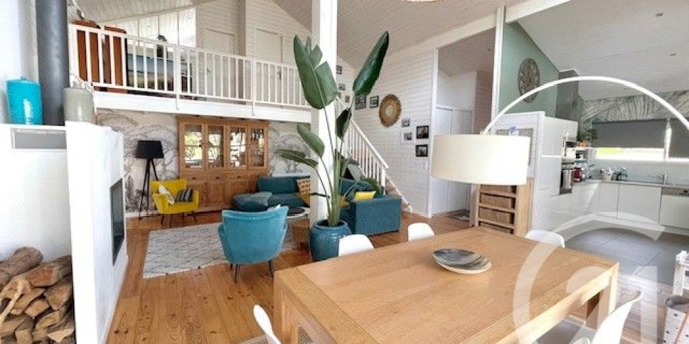 maison à ARES (33740)