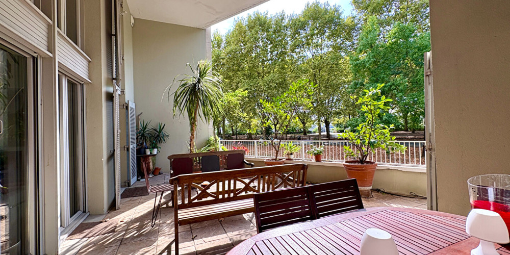 appartement à BORDEAUX (33100)