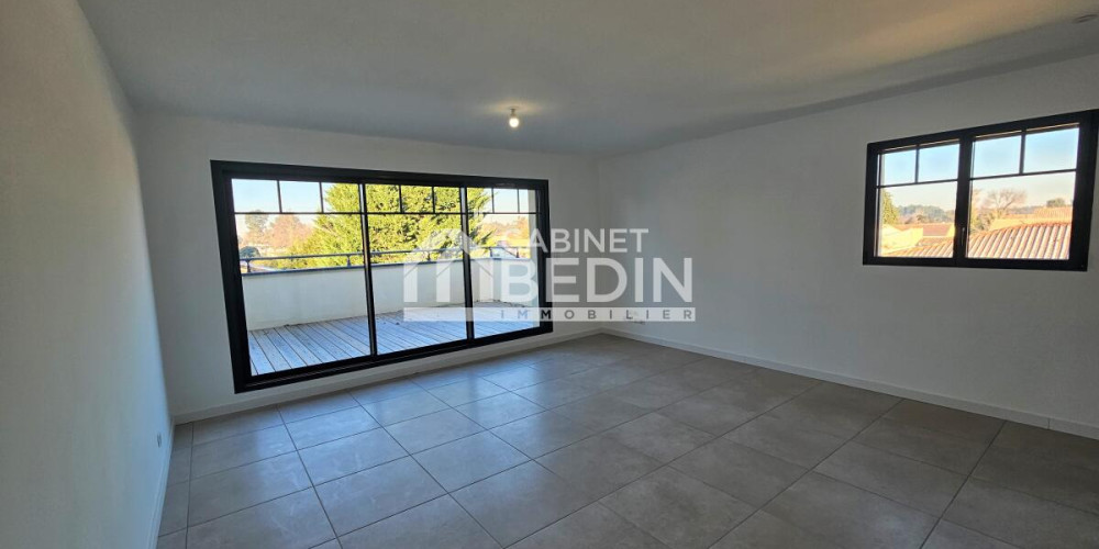 appartement à ST JEAN D ILLAC (33127)