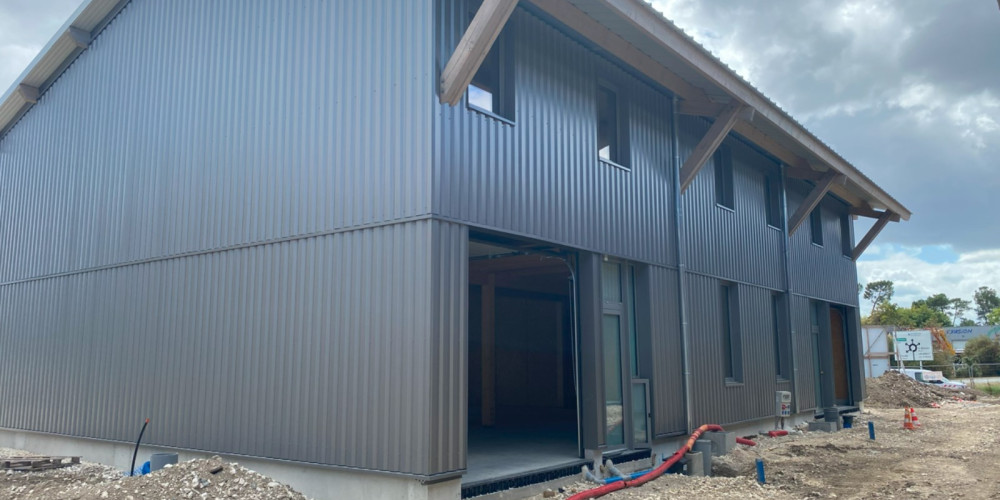 local industriel à LE HAILLAN (33185)