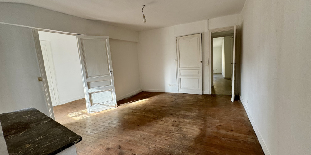 appartement à BORDEAUX (33000)