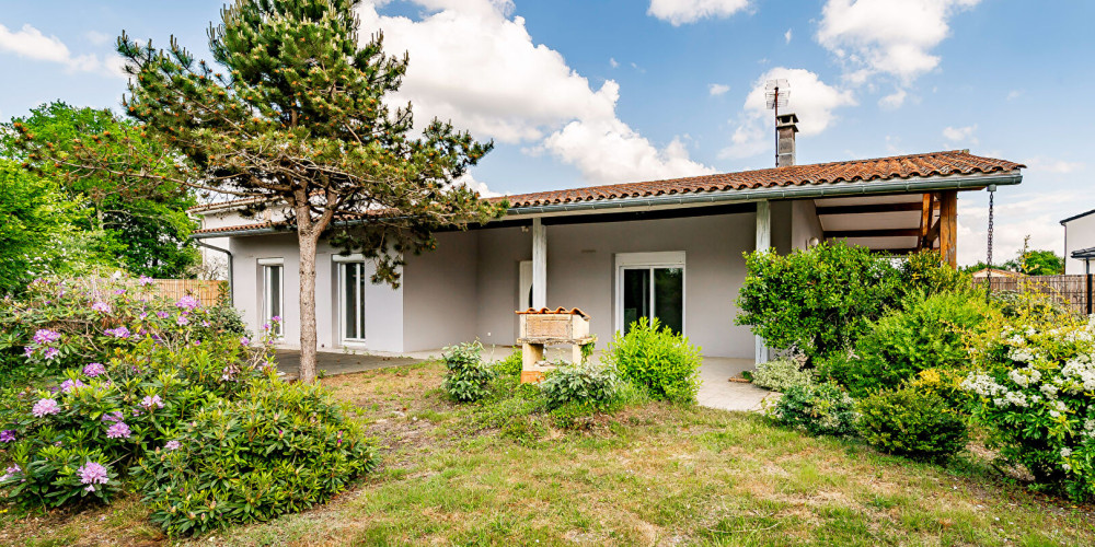 maison à ST JEAN D ILLAC (33127)