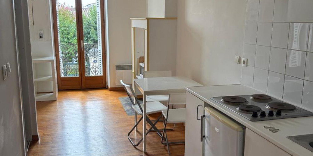 appartement à BORDEAUX (33800)