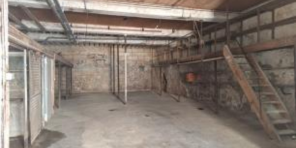 local commercial à BORDEAUX (33000)