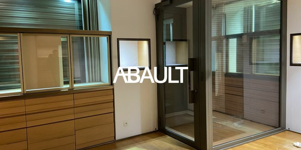 local commercial à BORDEAUX (33000)