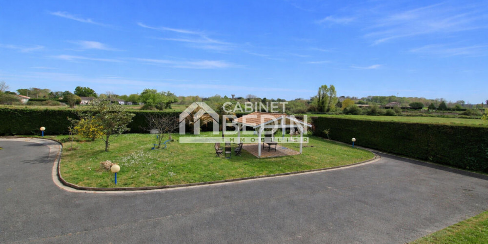 maison à AMBARES ET LAGRAVE (33440)