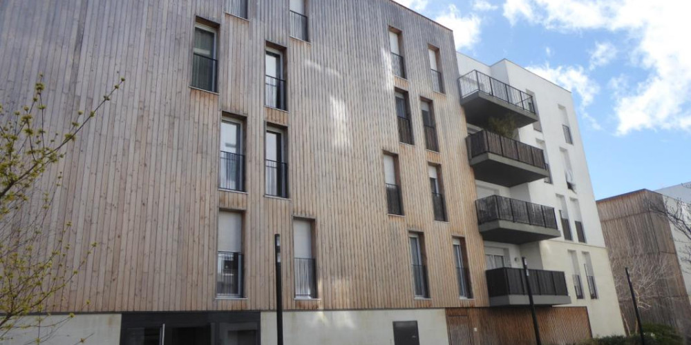 appartement à BORDEAUX (33300)