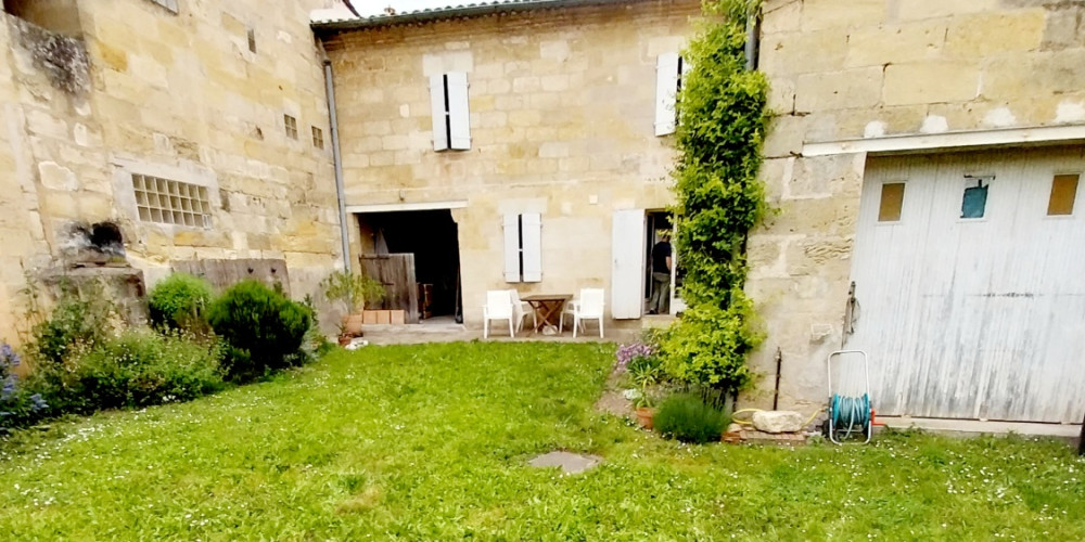 maison à STE TERRE (33350)
