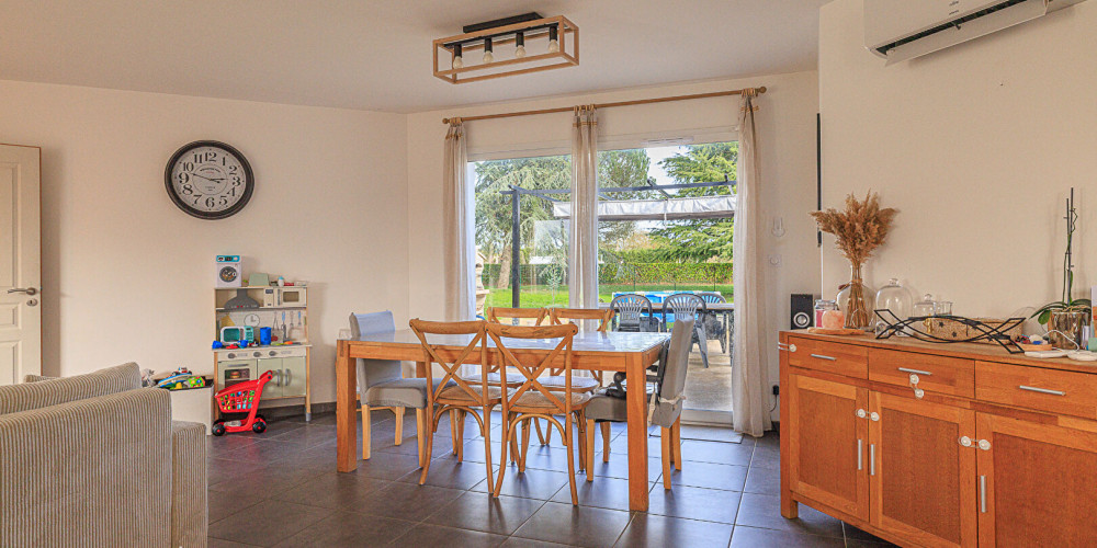 maison à ST SEURIN SUR L ISLE (33660)