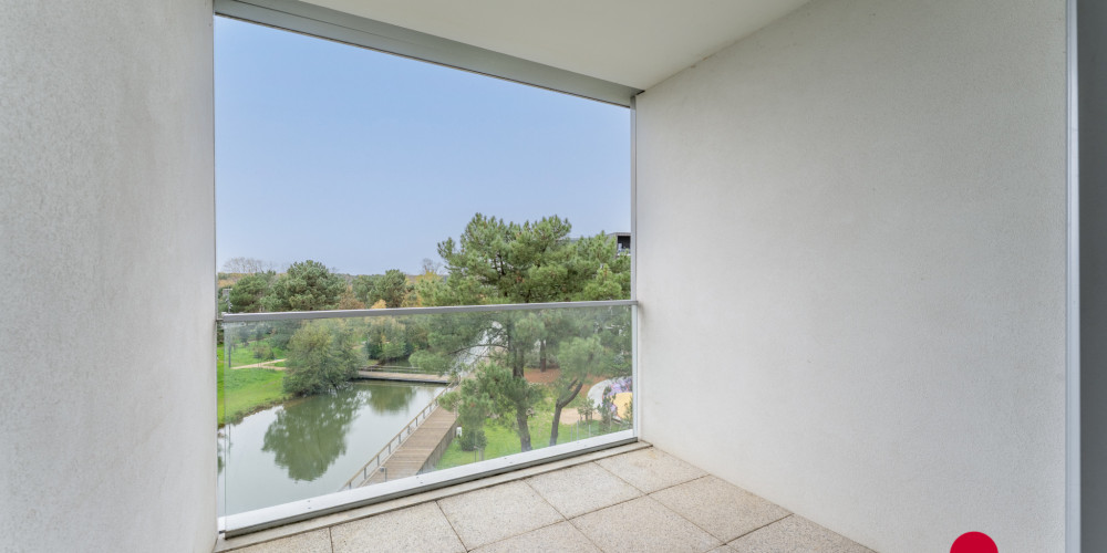 appartement à BORDEAUX (33300)