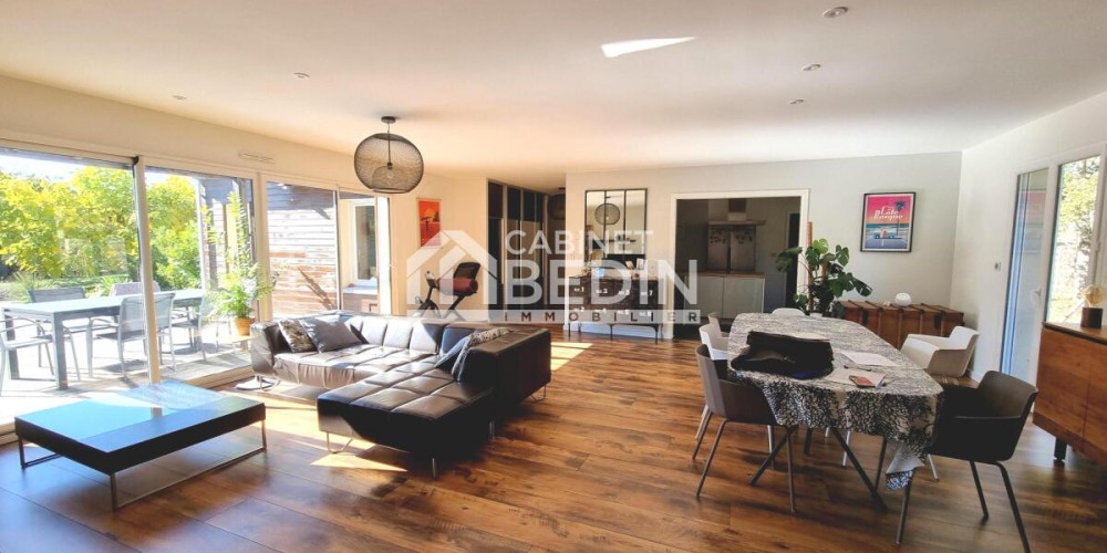 maison à ST MORILLON (33650)