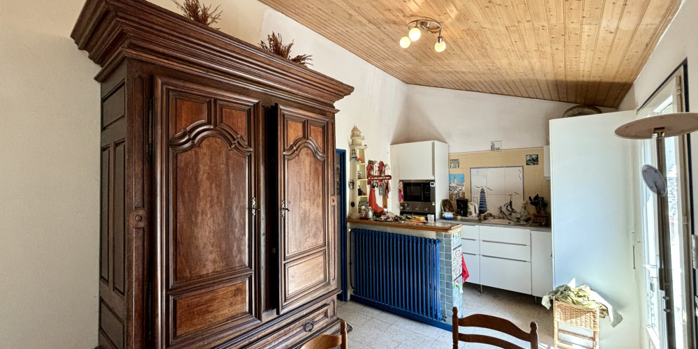 maison à ARES (33740)