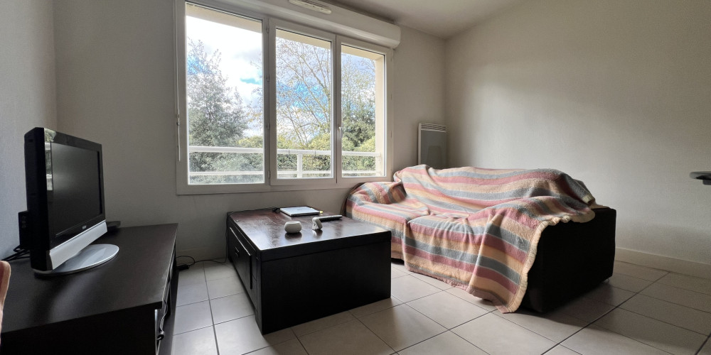 appartement à BRUGES (33520)