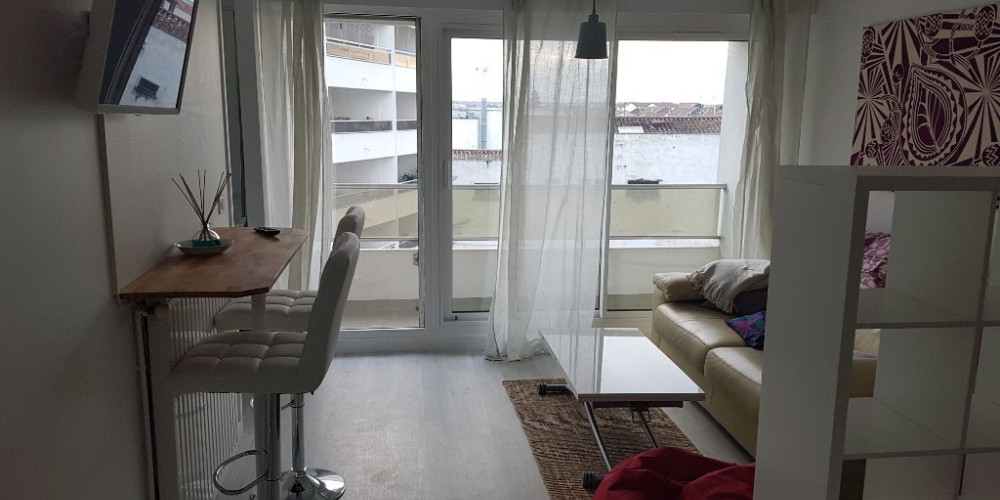 appartement à BORDEAUX (33800)