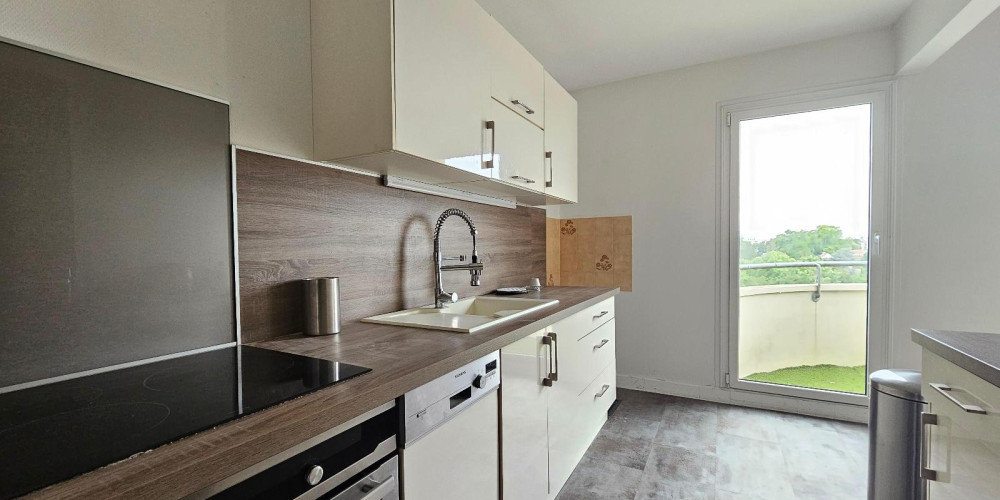 appartement à BORDEAUX (33200)