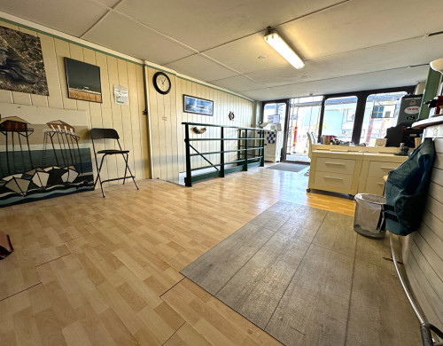 local commercial  ARCACHON