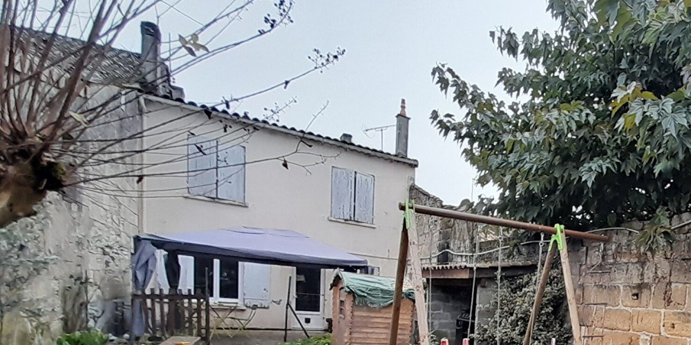 maison à CASTILLON LA BATAILLE (33350)
