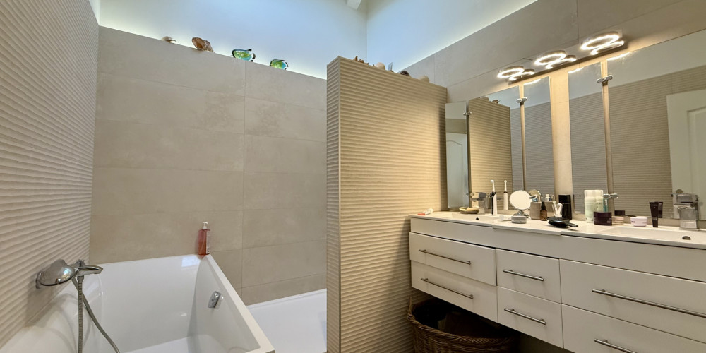 maison à BORDEAUX (33200)