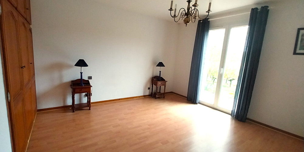 maison à MOULON (33420)