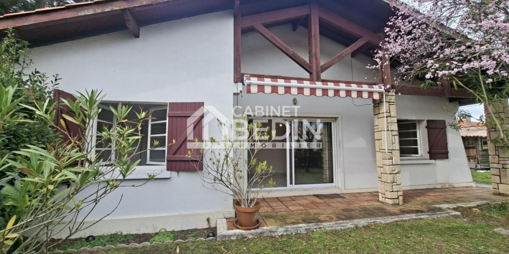 maison à ARES (33740)