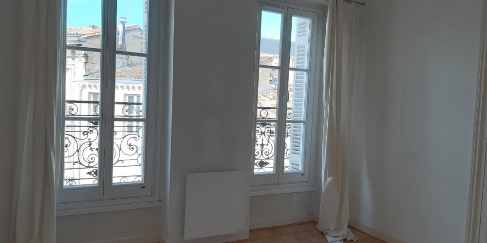appartement à BORDEAUX (33000)