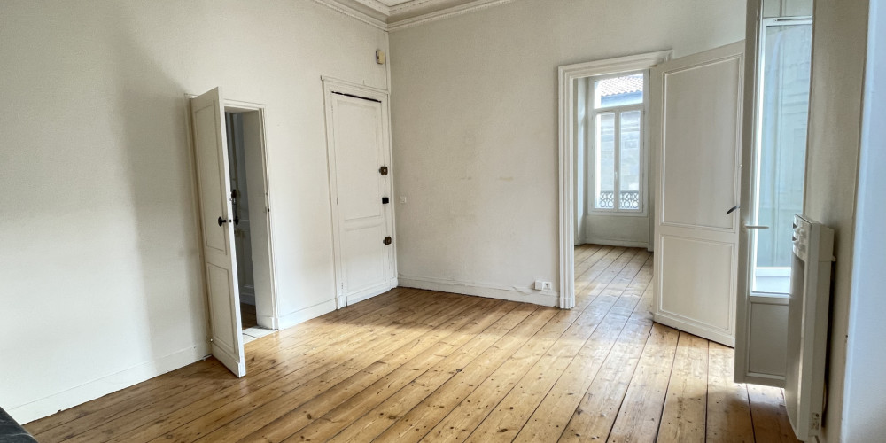 appartement à BORDEAUX (33000)