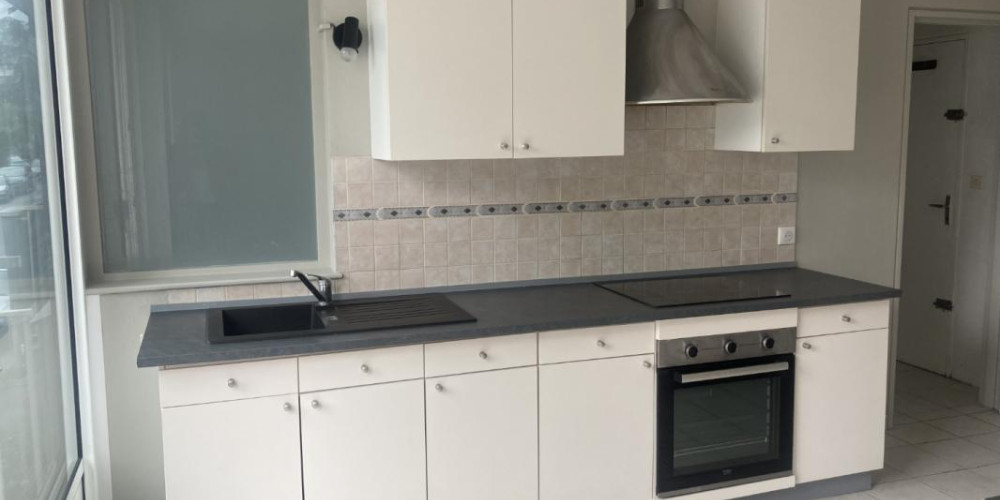 appartement à BRUGES (33520)
